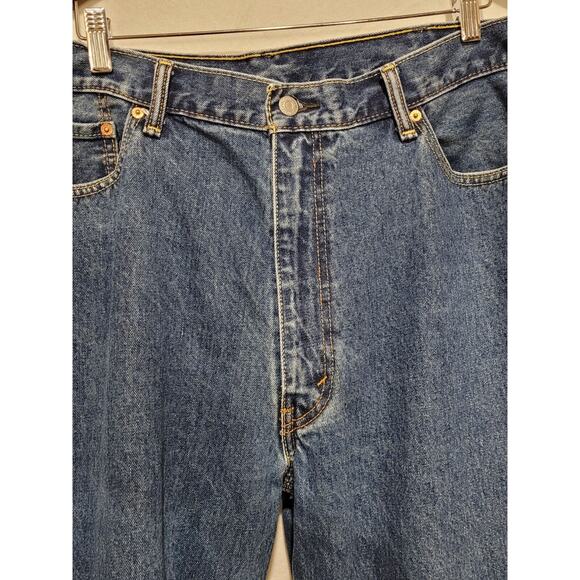 Levis 550 Jeans Mens 42x32 Blue Denim Regular Straight Leg Red Tab EUC Jeans‎ - Picture 7 of 16